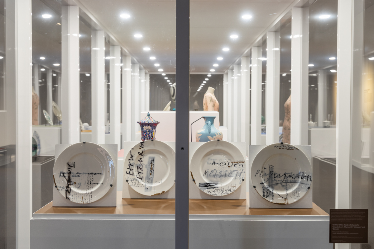 V&A Wedgwood Collection tweet media