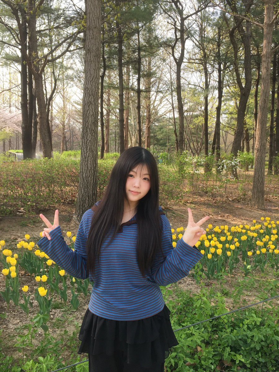 요즘 유행 포즈인가요
유리즈 앙 😍😍