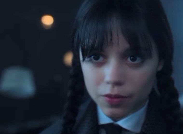 Wednesday tried so hard not to be like her mother, she ended up being a carbon copy of her father falling FIRST and HARDER for Enid while also inheriting her uncle’s taste in women 💅