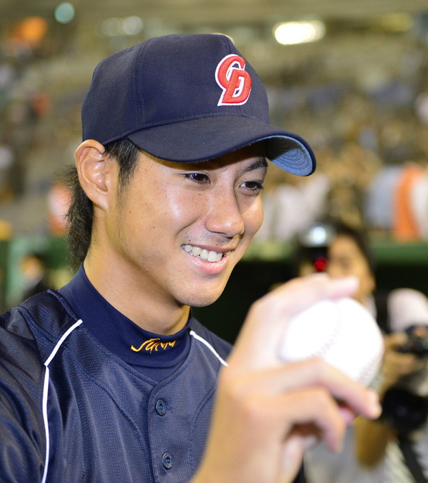 元中日の剛速球投手がプロダーツ選手に異例の転身　現役引退から5年で「新たな挑戦」（デイリースポーツ）-Yahoo!ニュース news.yahoo.co.jp/articles/59df0…

元中日投手の伊藤準規（34）が26日、自身のSNSでプロダーツ選手に転身したことを報告した。