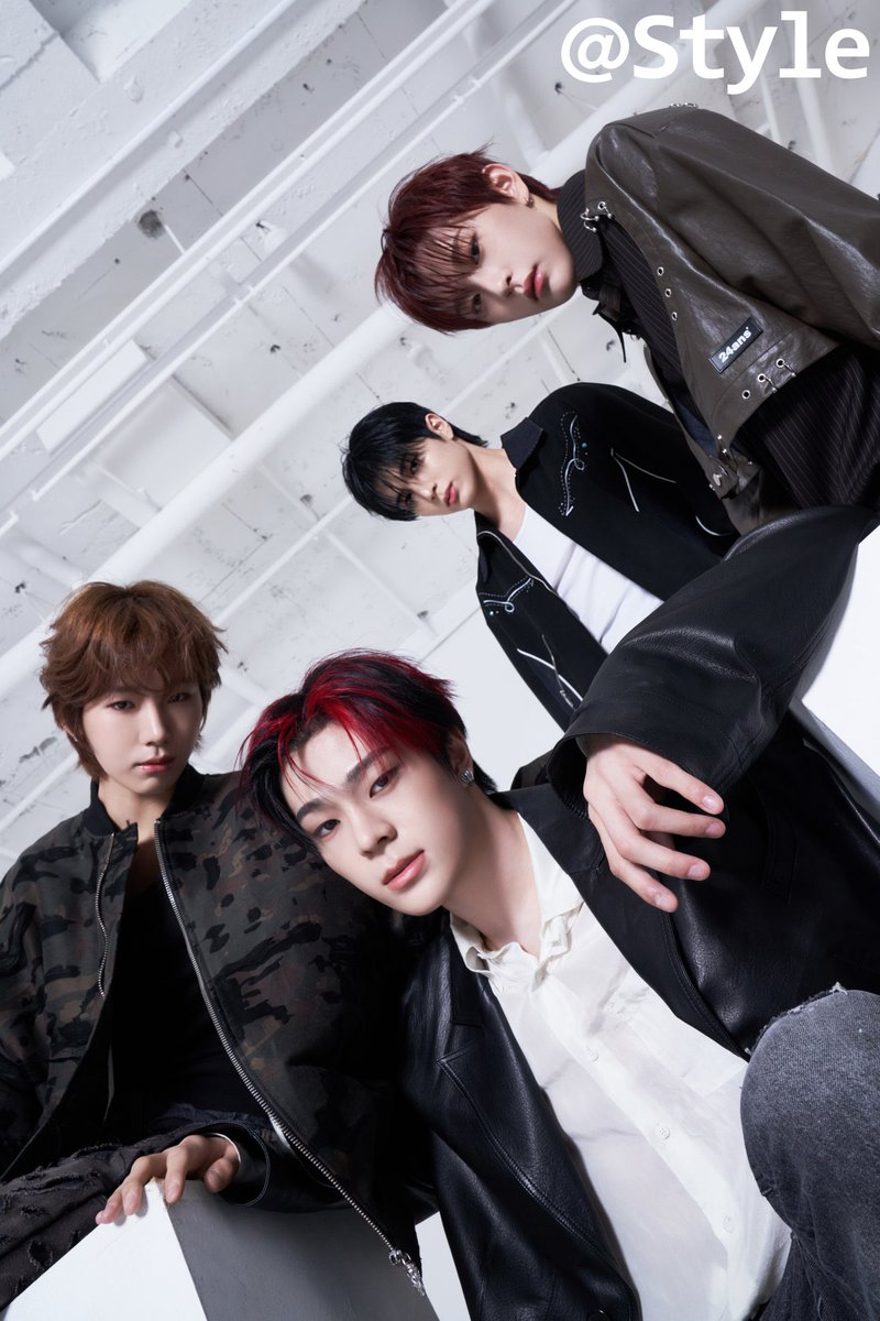WHIBJAPAN's tweet photo. 250425 앳스타일@/style 公式X upload

[画報] #앳스타일5월호 #휘브 #WHIB

#フィブ とアットスタイルの4回目の出会い🤍
（あと20231108回残っています…)

編集者は超耐えます···🥹
フィブのパーソナルカラーがアットスタイルになるその日まで,,,🏃

#atstar1 #atstyle  #육각형아이돌 https://t.co/tIJLjEnMAh