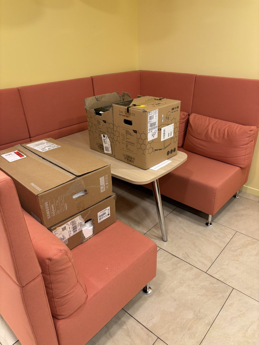 Installation en cours... 👀

Ouverture à 10h !