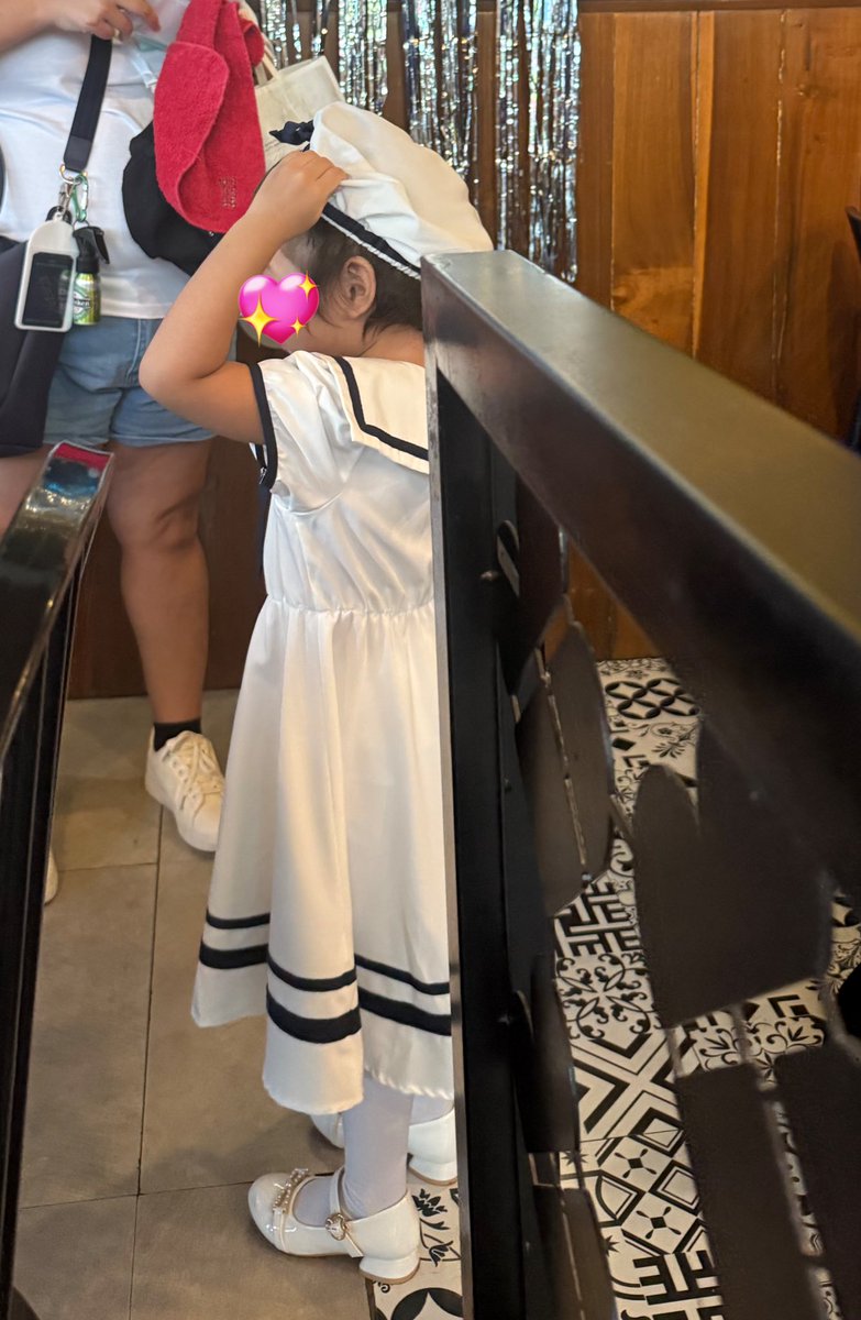 bobjjhuseyo's tweet photo. Super cute babie wearing wonpil-inspired outfit handing out freebies here at @ikigai_kwp 🥹🤏🩷

Thank u @eunhasucart &amp; @MarkSonBeom 💕 https://t.co/DPnahrJCzC