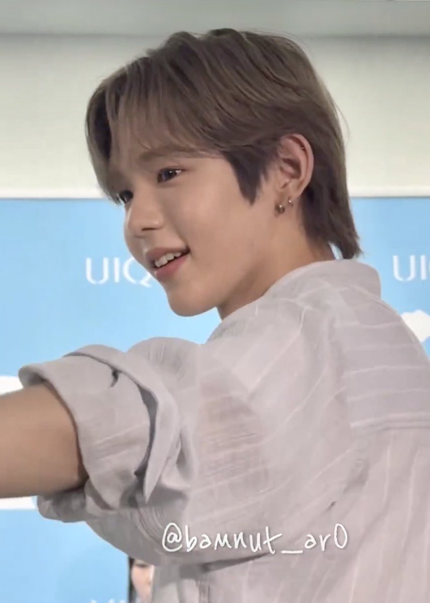 말랑다정한 눈빛이 미쳤어