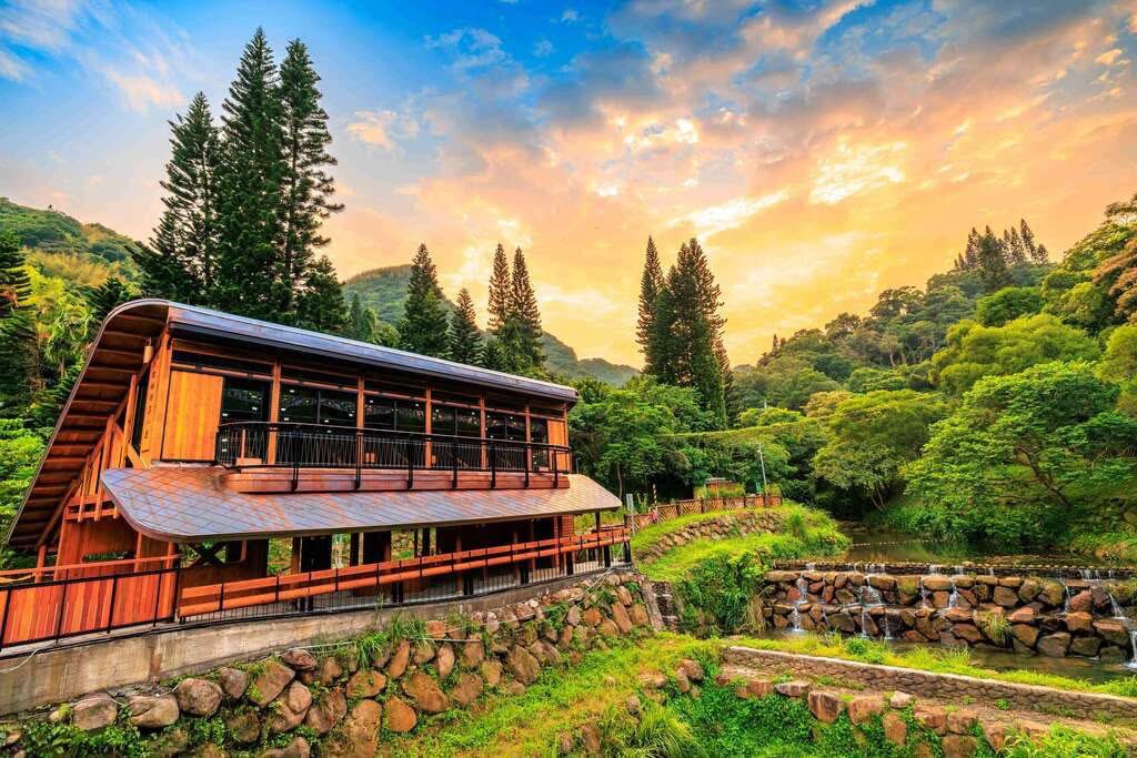 ColombiaTaiwan's tweet photo. El Parque de Control de Inundaciones Jinrui, ubicado en el sector de #Neihu, en la ciudad de #Taipéi, es mucho más que un embalse: es un refugio natural con paisajes impresionantes y una rica biodiversidad.
📸Ciudad de Taipéi @TaiwanHoy https://t.co/VkVl0AkeRd