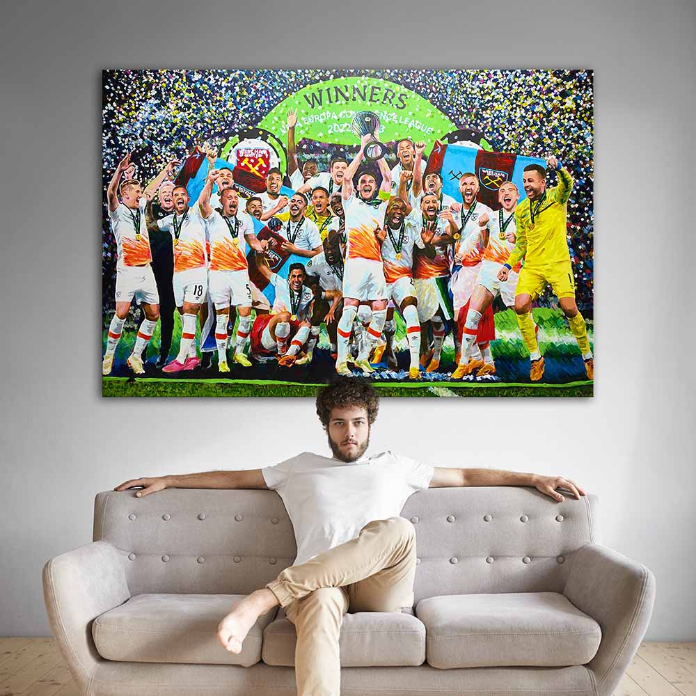 MATCHDAY GIVEAWAY  Repost, like and follow, because a canningtownlen.com member will win a 'Massive' canvas worth £195 if West Ham beat Brighton. Sign up is FREE!