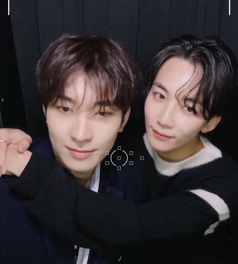 𝑿𝒖 tweet media