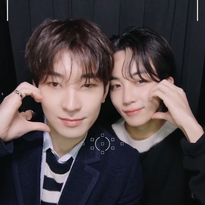 𝑿𝒖 tweet media