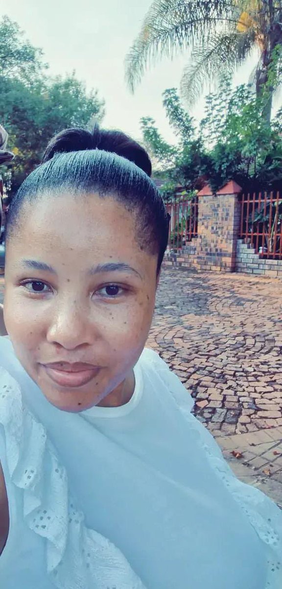 SAPS REQUESTS ASSISTANCE IN CASE OF MISSING CONSTABLE’S 

The National Commissioner of the SAPS, General Fannie Masemola is appealing to members of the public for assistance in finding three missing Constable’s. 

The trio, two females and a male, 24-year-old Constable Cebekhulu