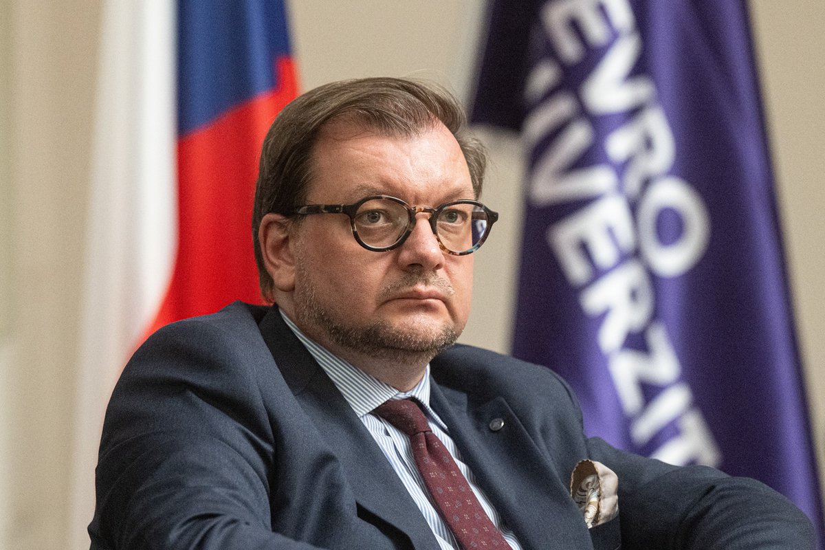 PCTR (@pctr_cevroinst) on Twitter photo Many thanks to <a href="/T_Szatkowski/">Tomasz Szatkowski</a> & <a href="/InstSobieskiego/">Instytut Sobieskiego</a> for presenting 🇵🇱 achievements and challenges in the sphere of defence and discussing regional and NATO cooperation!
🇨🇿 side was represented by Jan Jireš (<a href="/ObranaTweetuje/">Ministerstvo obrany</a>) and gen. Jaromír Zůna
Photo: Michal Čížek
(1/2) Many thanks to <a href="/T_Szatkowski/">Tomasz Szatkowski</a> & <a href="/InstSobieskiego/">Instytut Sobieskiego</a> for presenting 🇵🇱 achievements and challenges in the sphere of defence and discussing regional and NATO cooperation!
🇨🇿 side was represented by Jan Jireš (<a href="/ObranaTweetuje/">Ministerstvo obrany</a>) and gen. Jaromír Zůna
Photo: Michal Čížek
(1/2)