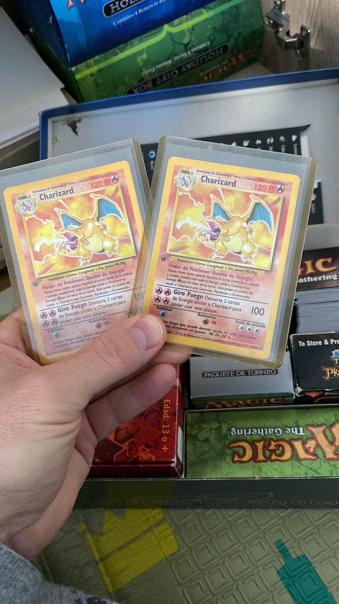 sergima13's tweet photo. @darizard9 Tengo dos, y esas sí son primera edición, por si alguien tiene cash 🤑 https://t.co/Tlv1XNZaJ4