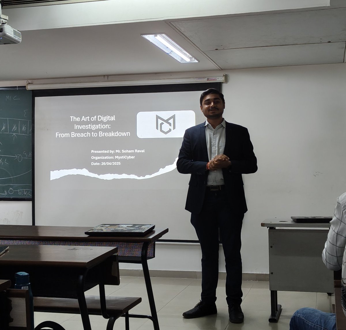 null Ahmedabad (n|u Ahmedabad) (@nullahm) on Twitter photo Soham Raval talking about the "Art of Digital Investigation" at #nullahm
<a href="/null0x00/">null - The Open Security Community</a>
#infosec #cybersecurity Soham Raval talking about the "Art of Digital Investigation" at #nullahm
<a href="/null0x00/">null - The Open Security Community</a>
#infosec #cybersecurity