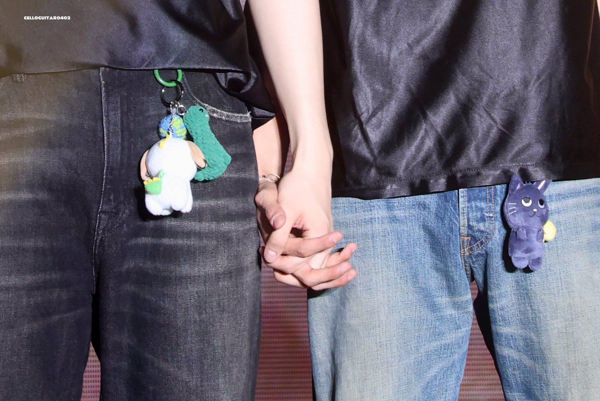 วอนบินแชทว่าหิวข้าวไม่มีใครตอบ แต่แอนตันตอบ พอไปถึงร้านตันไม่ได้กินด้วย แต่มาอยู่เป็นเพื่อนเฝ้าพี่วอนบินกินข้าว ถ้าตัดเรื่องชิปคือแอนตันโคตรใส่ใจวอนบินเลยอะ แต่พี่น้องใส่ใจกันขนาดนี้เลยเหรอวะ พวกพี่โคตรจะไอ่นั่น