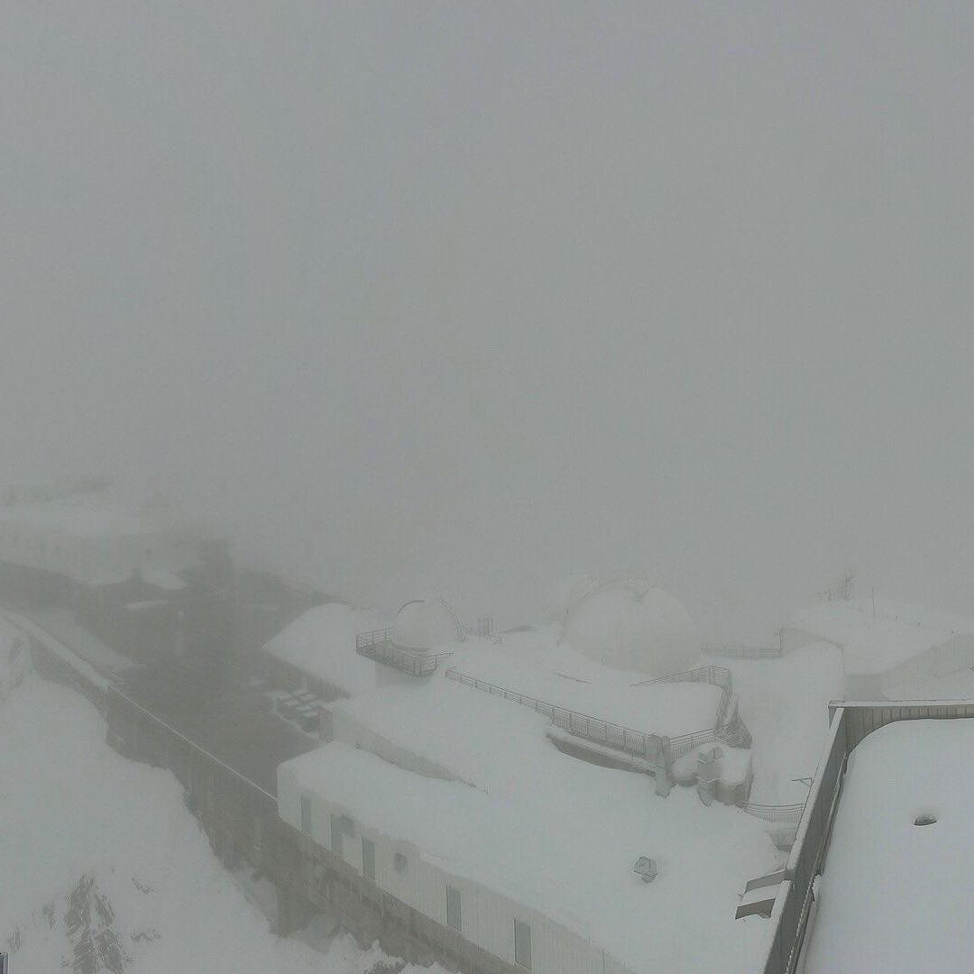 -4 degrés à 2800m ❄️ un samedi gris, neigeux par moment