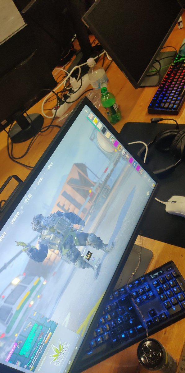 Valtr1x (@valtr1x) on Twitter photo Day 2 of <a href="/GameboxFestival/">Gamebox Festival</a> Lan! Group stage now. Day 2 of <a href="/GameboxFestival/">Gamebox Festival</a> Lan! Group stage now.