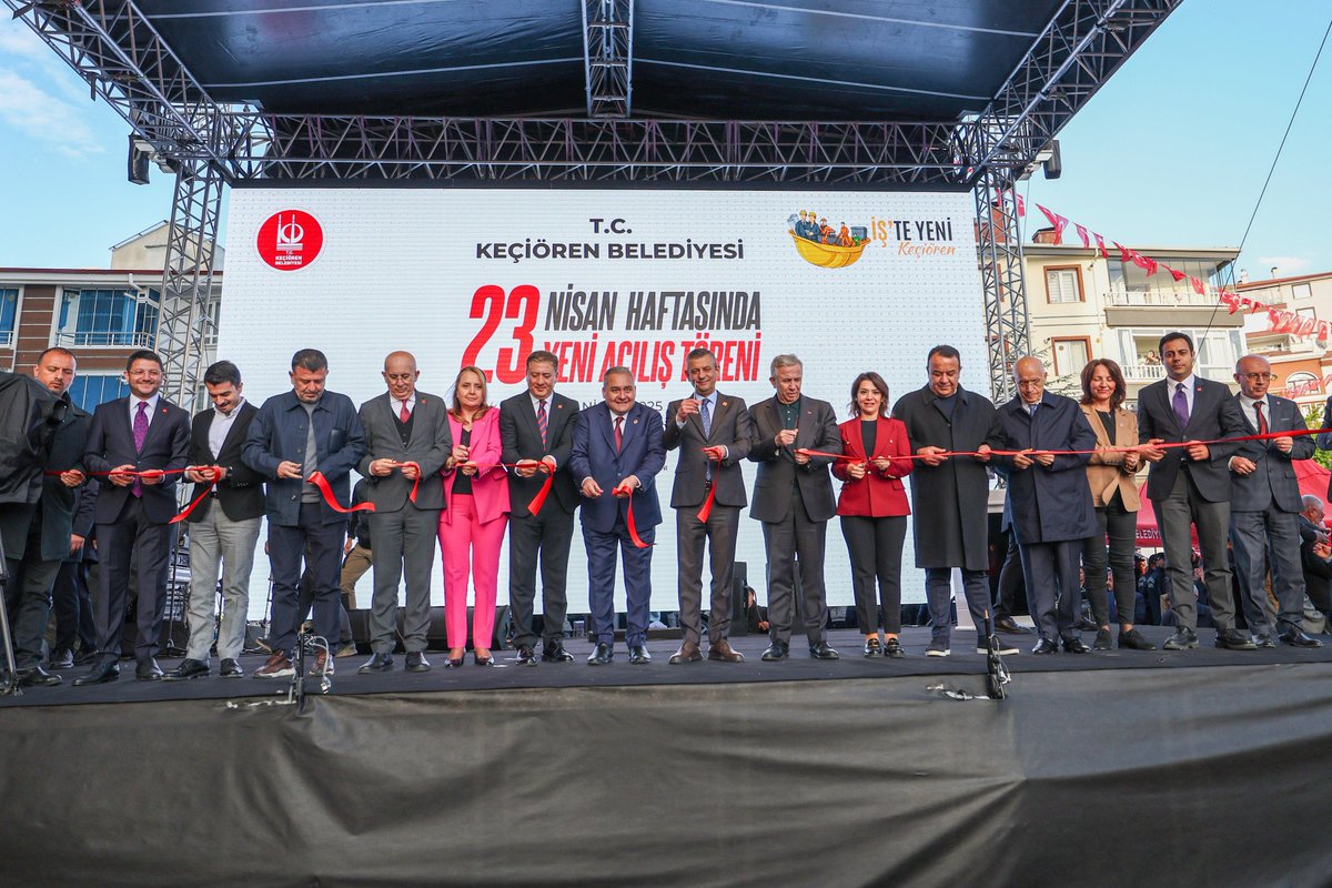 berkkkilicc's tweet photo. 23 Nisan haftasında, Genel Başkanımız Sayın Özgür Özel, Ankara Büyükşehir Belediye Başkanımız Sayın Mansur Yavaş, İl Başkanımız, Milletvekillerimiz ve Belediye Başkanlarımızla birlikte 23 yeni tesisimizin açılışını yaptık.

Keçiören Belediye Başkanımız Sayın Mesut Özarslan ile omuz omuza vererek Keçiören'imize eserler kazandıracak, laf değil proje üretmeye devam edeceğiz.

İŞ'TE YENİ KEÇİÖREN! 

@eczozgurozel @mansuryavas06 @OzarslanMesut