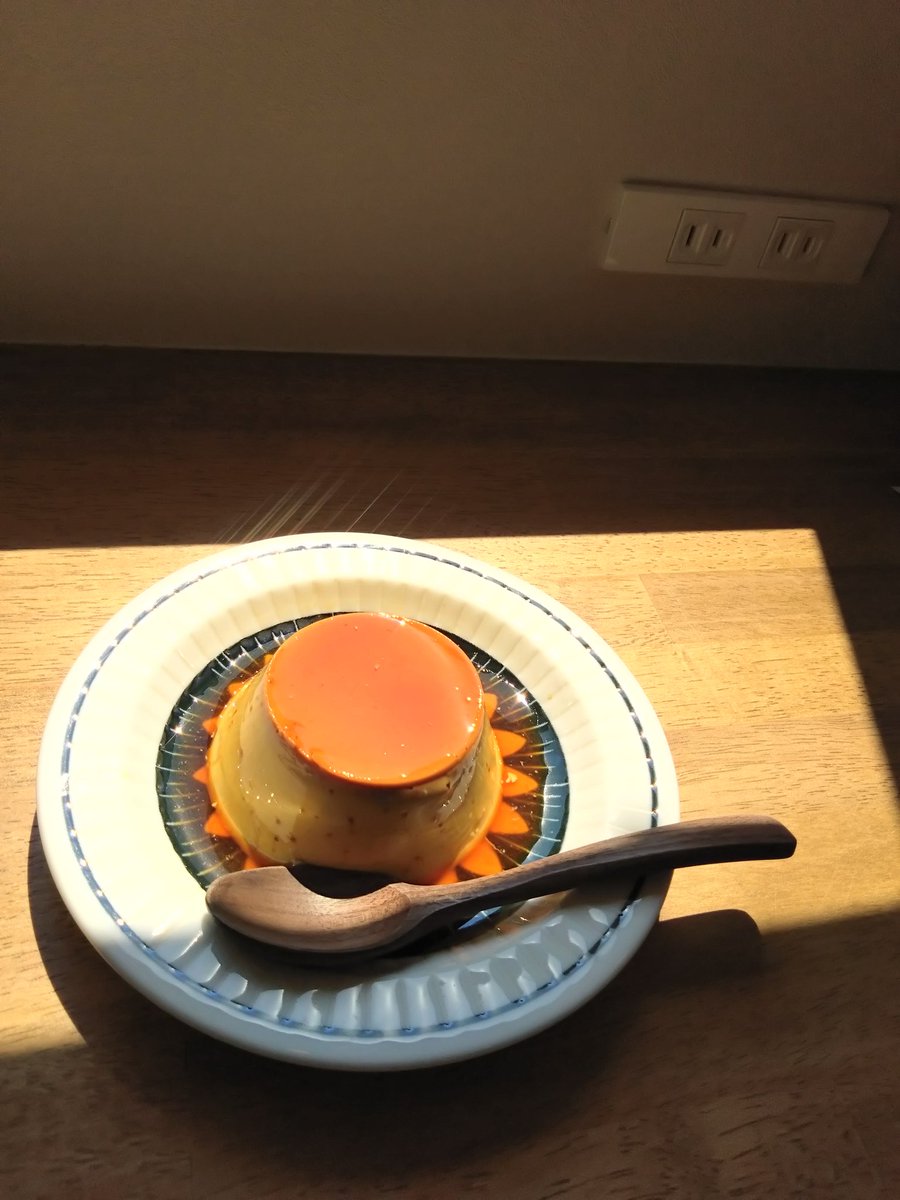 papuri_oniku's tweet photo. 喫茶店で食べるプリンって
ほんと美味しいですね✨🍮🥤
#能美市 #RAFU https://t.co/fd4QXJNY69