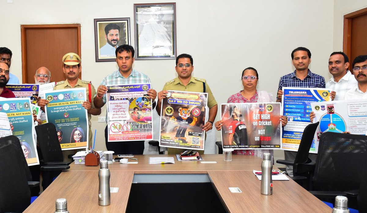 spsircilla's tweet image. If you have any information regarding transportation, consumption and cultivation of Ganja in sircilla district please share it with RS-NAB at 8712656392.The identity of those providing the information will be kept confidential.#saynodrugs #hyderabad #sircillapolice @TelanganaDGP