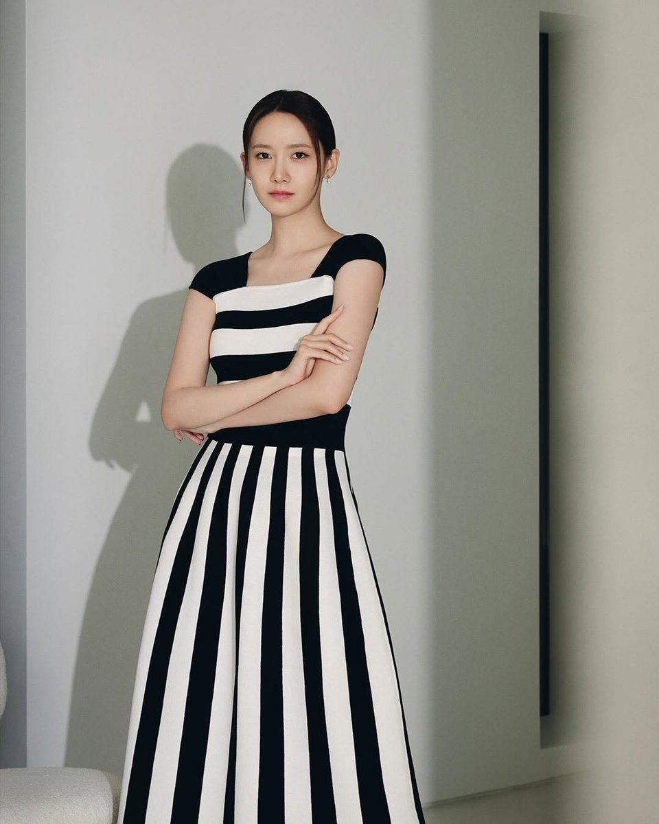 n_snsd_ot8_'s tweet photo. 240426 윤아 - jigottofficial Instagram
➡️ https://t.co/hkS0mJHMAT
➡️ https://t.co/Ov9BDyhR71
➡️ https://t.co/nTHRyglWzp
#윤아 #Yoona #지고트 #jigott
#소녀시대 #SNSD #GirlsGeneration https://t.co/nKUUXivzyO