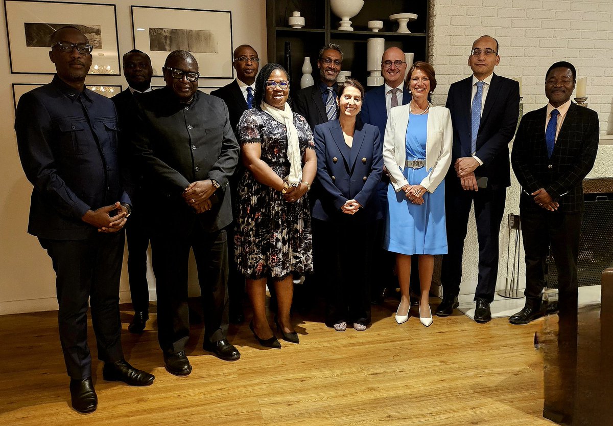 JevPILLAY's tweet photo. A great pleasure to have met with H.E Ms. Christine S. Burgener, former State Sec for Migration &amp; Swiss candidate to the post of UN High Commissioner for Refugees. Dinner hosted by H.E. Amb T. Mona &amp; H.E. Amb P. Mona (#Switzerland)
#UNHCR #SADC #Refugees #UNGA25 #ICRC https://t.co/aNw4c28jId