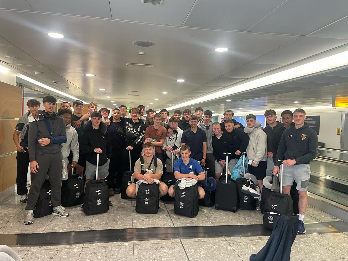 And they’re off ✈️🇯🇵

Safe travels to our Male Rugby Academy as they jet off to Japan to compete in the Sanex World Rugby Youth Tournament. We wish you all the best of luck and look forward to all of the updates along the way! 

#TeamSGSBristol #Rugby #WorldRugby #Japan