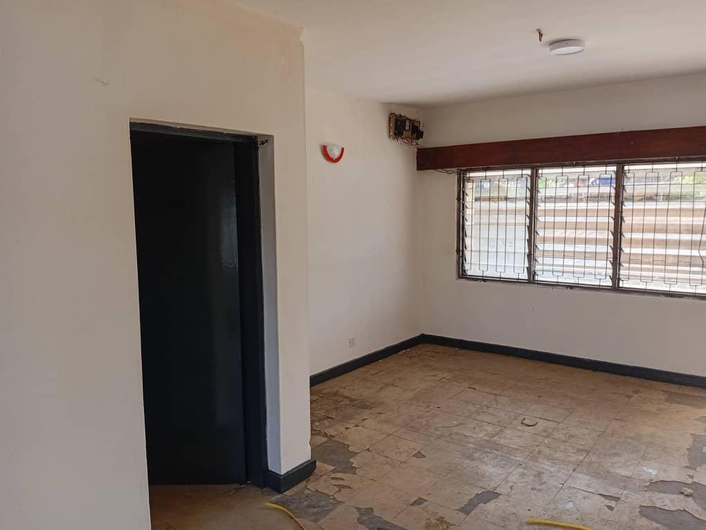 kokoandah's tweet image. We installed electrical wires, sockets, bulbs 💡 and lamp holders then began painting the entire space, room by room. A new wonder began to unfold…as gradually the space began to take shape #libraryspace #renovation #infrastructure #partnerships @DangoteGroup @Lafarge_Africa