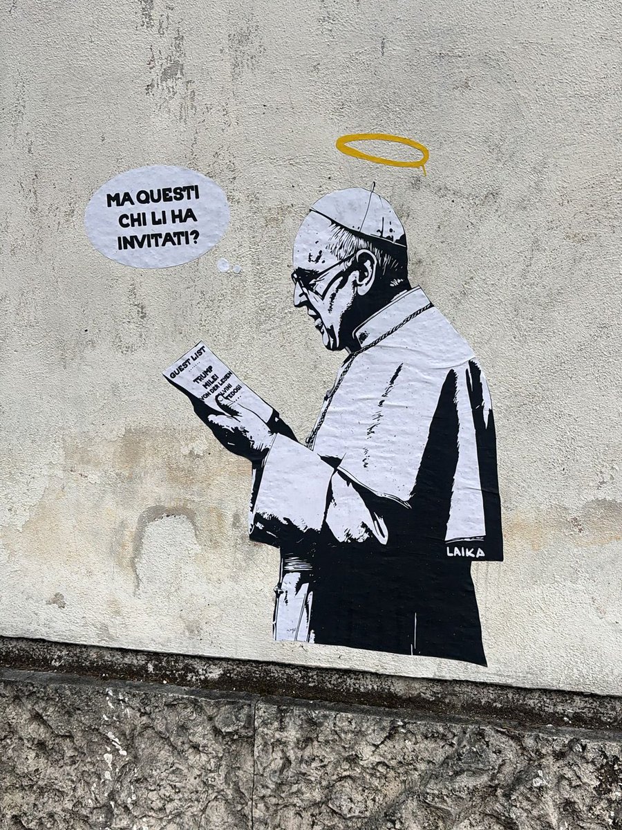 Vissibles's tweet photo. El graffitti de Laika en las calles de El Vaticano
#PapaFrancesco 
#funeralpapartve https://t.co/xKn9bh7RWX