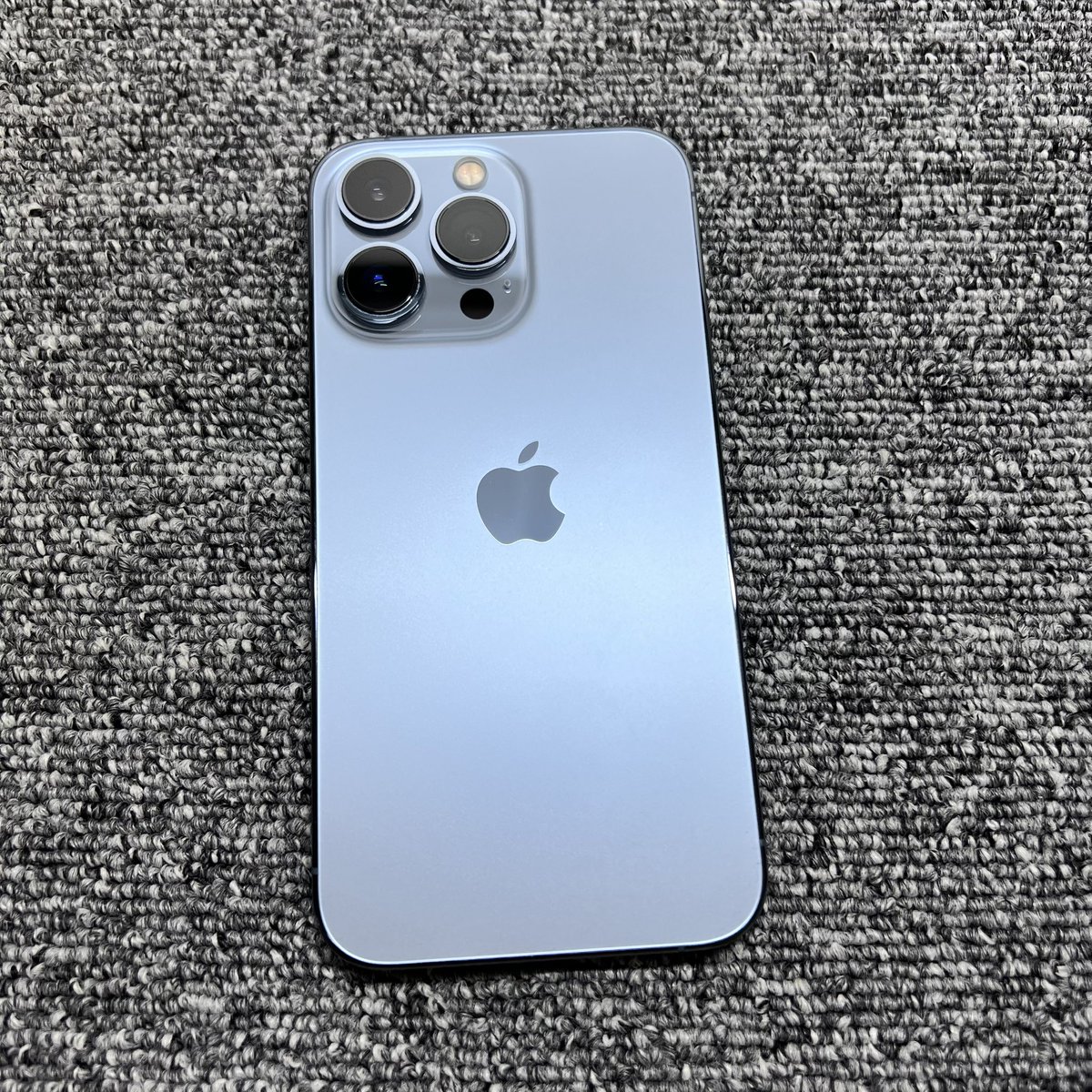 xiaochun3090's tweet photo. iPhone13Pro 国行 💰3050
128G 远峰蓝 97新 双卡5G
换好超容电芯 其余纯原全好
单机送壳膜快充 扩1T💰480
#iPhone13Pro #二手蘋果 #二手iPhone https://t.co/rs9PE2nJ7H