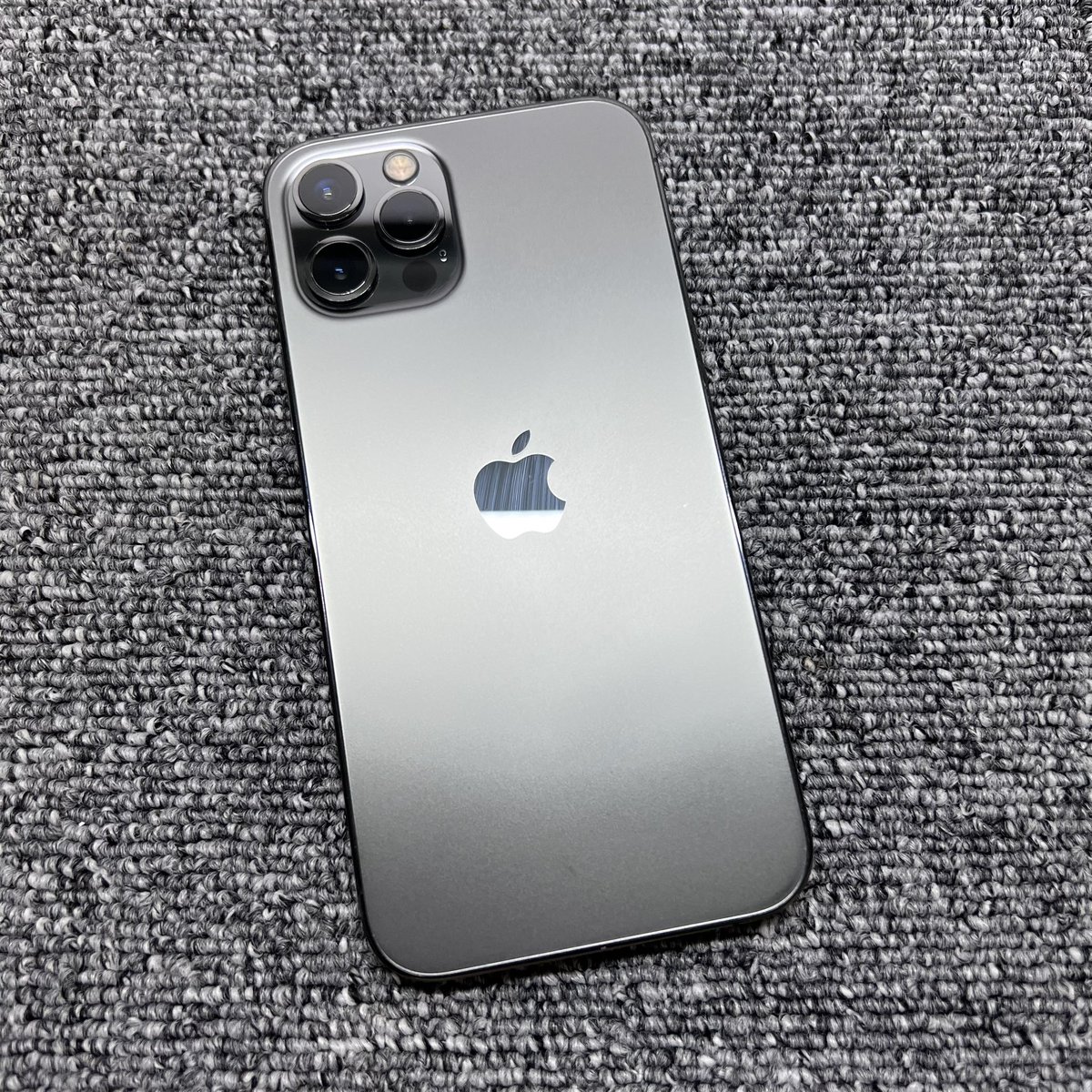 xiaochun3090's tweet photo. iPhone12Pro 国行 💰1888
91新屏靓 双卡5G 换超容电芯
其余全原全好 扩512G 💰380
入门5G三筒 性价比拉满 送壳膜快充
#iPhone12Pro #二手手機 #二手蘋果 https://t.co/OKroH0Jka3