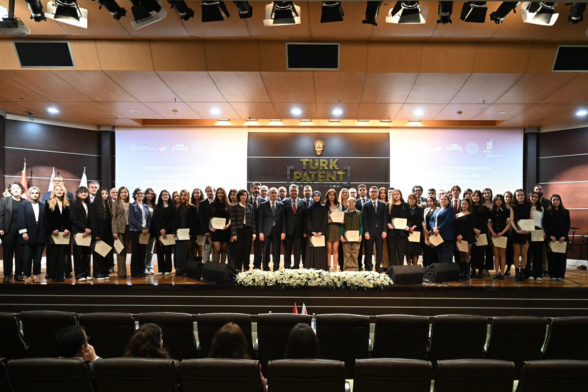 mkgonullu's tweet image. 26 Nisan Dünya Fikri Mülkiyet Günü vesilesiyle, @turkpatent ev sahipliğinde düzenlenen “Sınai Mülkiyet ve Müzik: Sınai Mülkiyetin Ritmini Hissedin” etkinliğine katıldık.

Türkiye’nin yenilikçi gücünü ve sınai mülkiyet alanındaki tarihi başarılarını bir kez daha gururla paylaştık.…