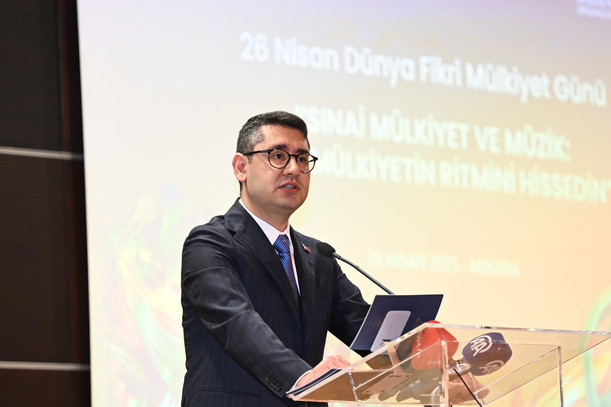 mkgonullu's tweet image. 26 Nisan Dünya Fikri Mülkiyet Günü vesilesiyle, @turkpatent ev sahipliğinde düzenlenen “Sınai Mülkiyet ve Müzik: Sınai Mülkiyetin Ritmini Hissedin” etkinliğine katıldık.

Türkiye’nin yenilikçi gücünü ve sınai mülkiyet alanındaki tarihi başarılarını bir kez daha gururla paylaştık.…