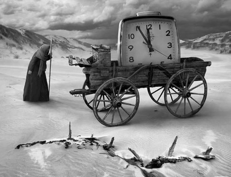 Seç , beğen al!…
“Zengin insanlar zaman satın alır.Fakir insanlar eşya satın alır.Hırslı insanlar beceri satın alır.Tembel insanlar dikkat dağıtıcı şeyler satın alır.”