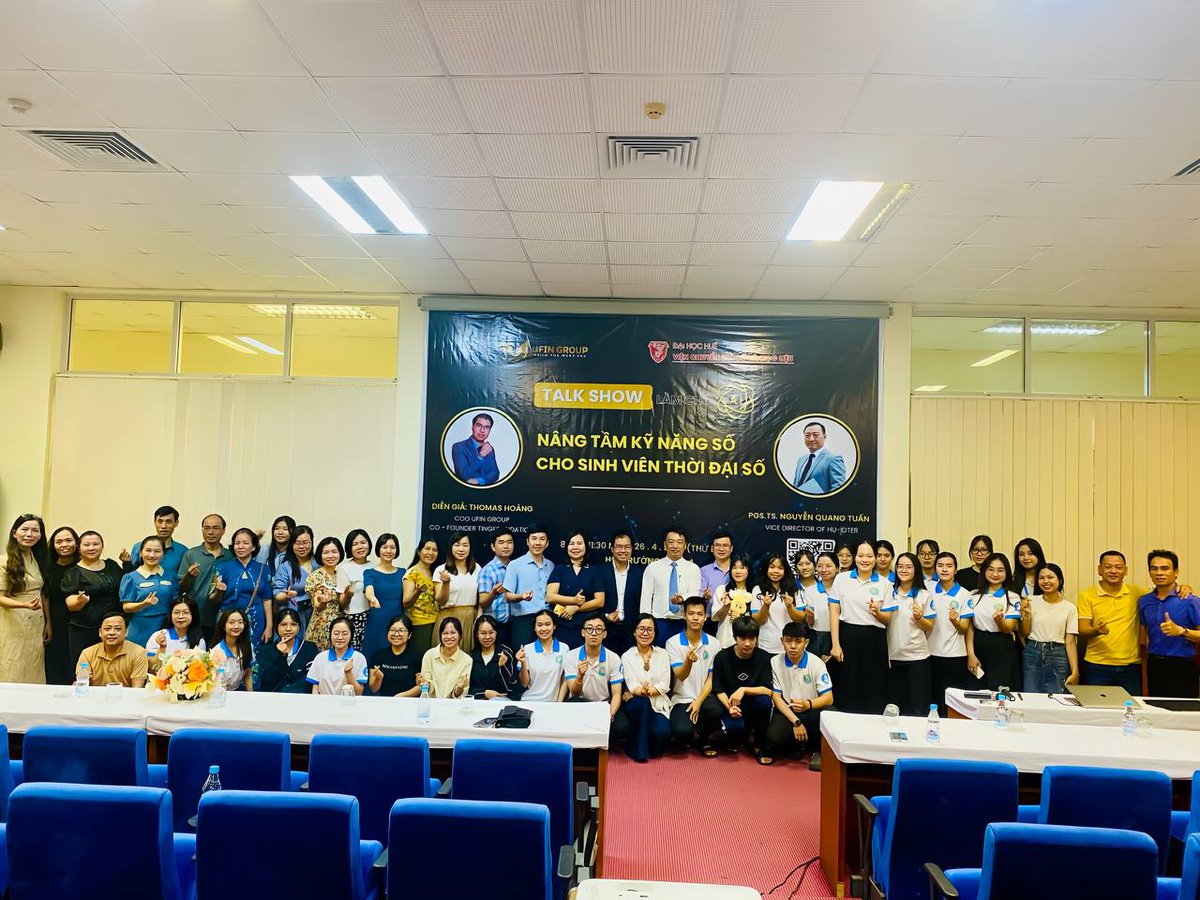 UFIN Group partners with the Institute of Digital Transformation and Learning Resources – Hue University to host the event “Mastering AI – Enhancing Digital Skills for Students in the Digital Era”

On the morning of April 26, 2025, the event “Mastering AI – Enhancing Digital