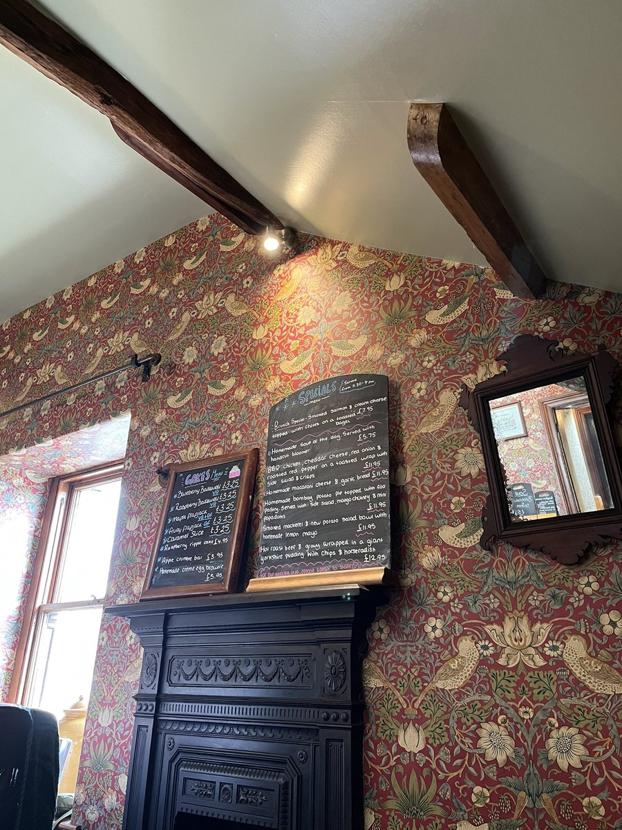 Up in the attic space of my favourite <a href="/exchangecoffee/">Neil Le Bihan</a> shop today - it’s bloomin’ busy!