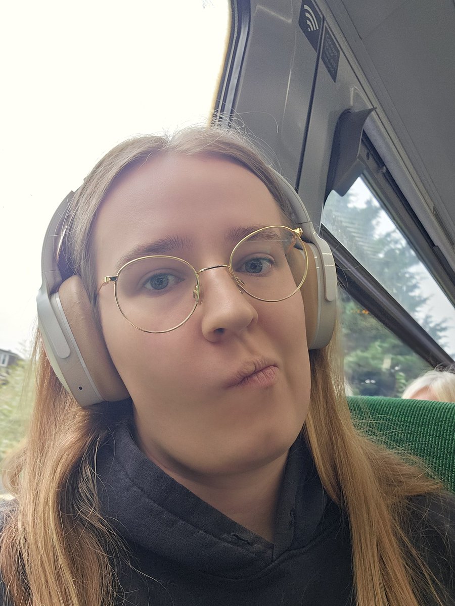 Tamamo Cross tweet media