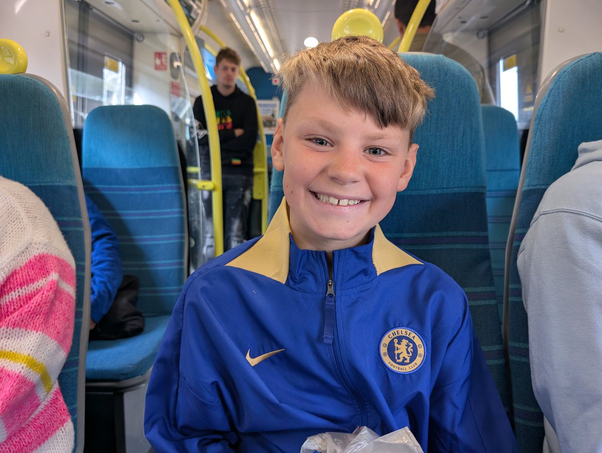 ChelseaChadder's tweet photo. #BridgeBound with Max https://t.co/yzmx7onahN