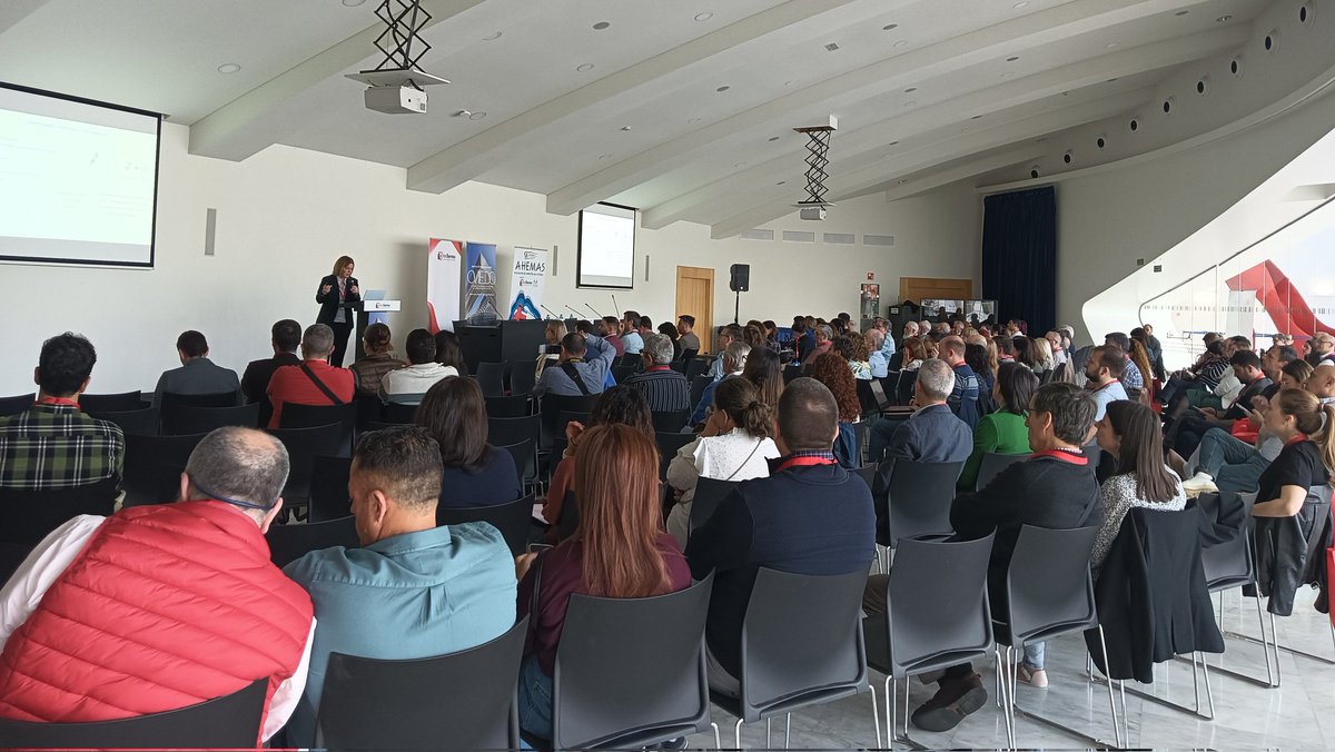 #HemoOviedo2025 Bloque I: Terapia Génica en Hemofilia 

Cristina Sierra nos habla sobre el Manejo clínico de la terapia génica en #Hemofilia 

#Fedhemo #coagulopatias #hemofilia #simposio