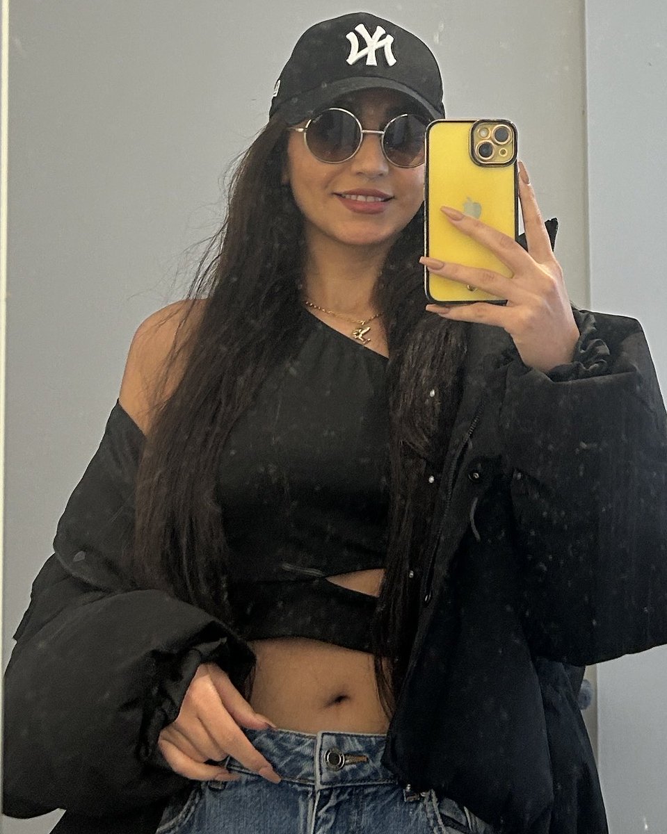 Eliza tweet media
