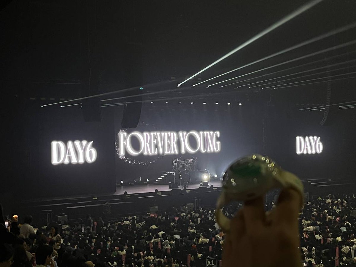 vik_days tweet picture
