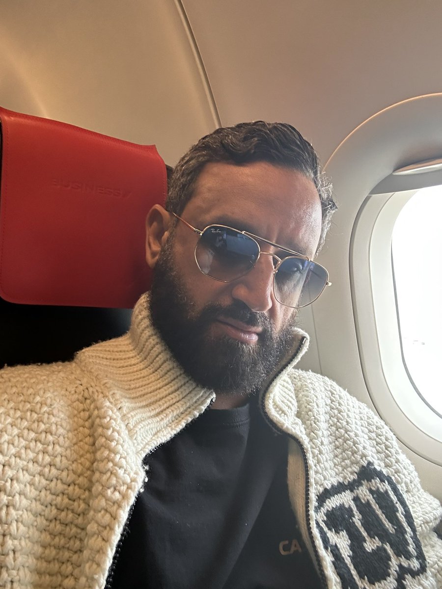 Cyril Hanouna tweet media