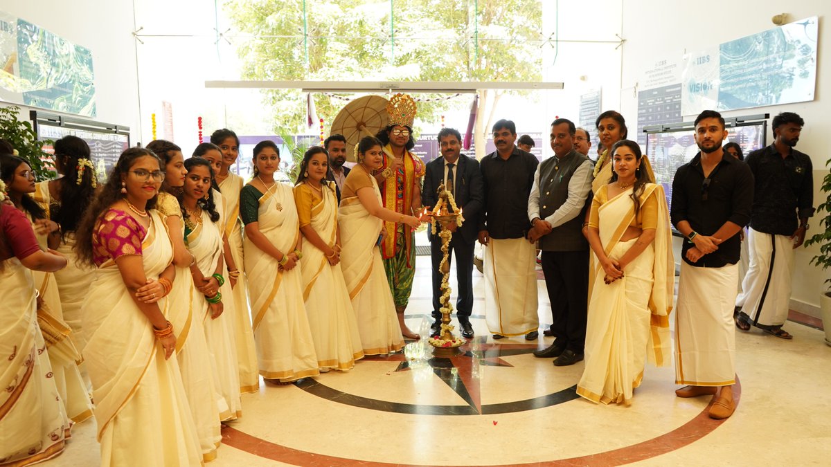iibsonline's tweet photo. 𝐃𝐢𝐯𝐞𝐫𝐬𝐢𝐭𝐲 𝐢𝐬 𝐨𝐮𝐫 𝐒𝐭𝐫𝐞𝐧𝐠𝐭𝐡

Students from across all corners of India bring their unique cultures, traditions, and perspectives to our #vibrantcampus.

This #culturalfusion enriches #campuslife and provides our students with a real-world #learningopportunity to understanding #business expansion across different states and markets.

#IIBSBangalore diversity isn’t just celebrated — it’s a powerful lesson in #opportunity, #innovation, and #entrepreneurship. 

#DiversityMatters #CulturalFusion #CampusLife #LearningOpportunity #IIBSBangalore #Innovation #Entrepreneurship #StudentLife #BusinessExpansion #VibrantCampus