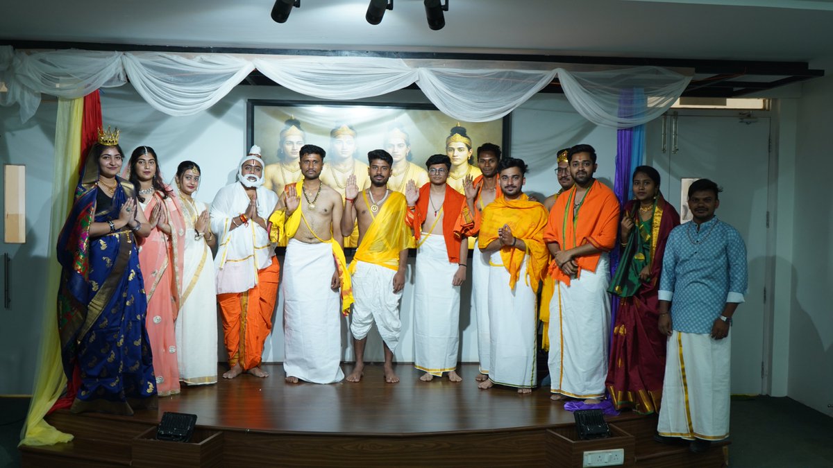iibsonline's tweet photo. 𝐃𝐢𝐯𝐞𝐫𝐬𝐢𝐭𝐲 𝐢𝐬 𝐨𝐮𝐫 𝐒𝐭𝐫𝐞𝐧𝐠𝐭𝐡

Students from across all corners of India bring their unique cultures, traditions, and perspectives to our #vibrantcampus.

This #culturalfusion enriches #campuslife and provides our students with a real-world #learningopportunity to understanding #business expansion across different states and markets.

#IIBSBangalore diversity isn’t just celebrated — it’s a powerful lesson in #opportunity, #innovation, and #entrepreneurship. 

#DiversityMatters #CulturalFusion #CampusLife #LearningOpportunity #IIBSBangalore #Innovation #Entrepreneurship #StudentLife #BusinessExpansion #VibrantCampus