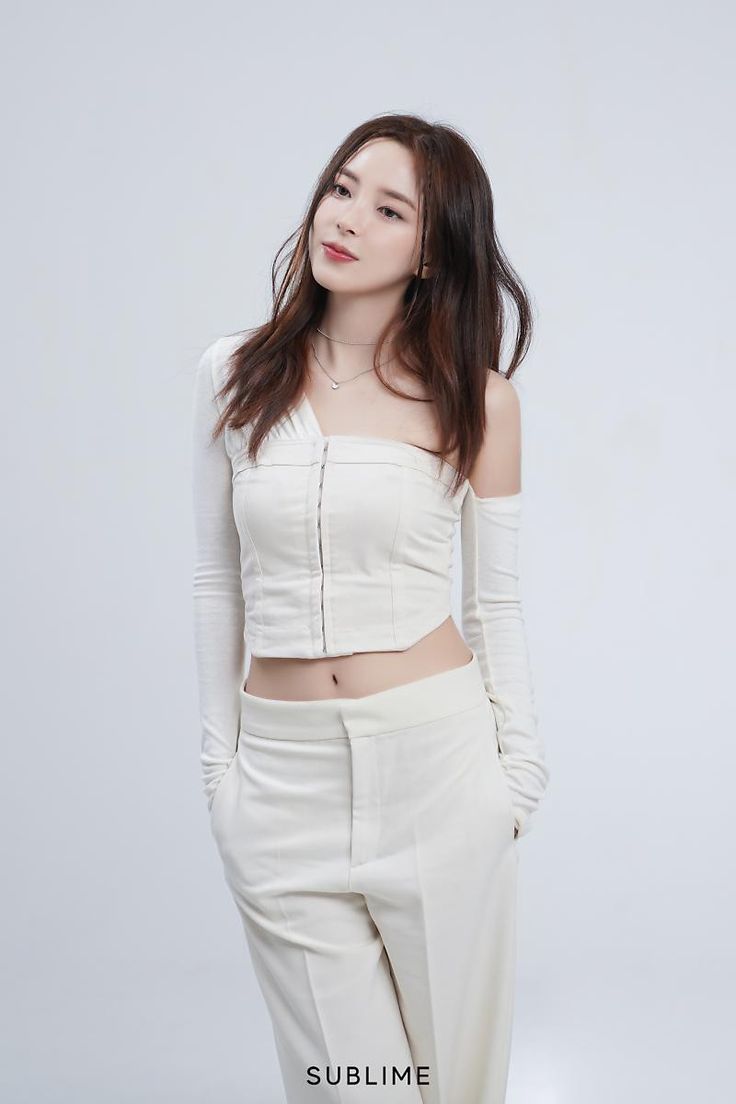 RATU MUNJEONG. tweet media