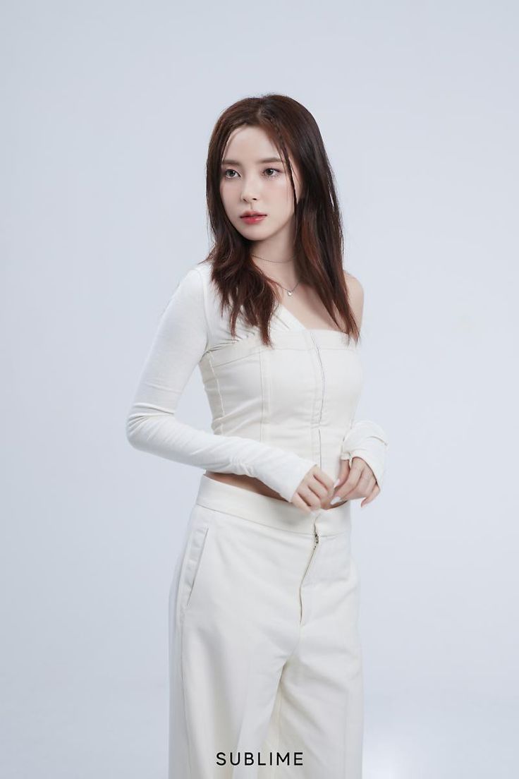 RATU MUNJEONG. tweet media