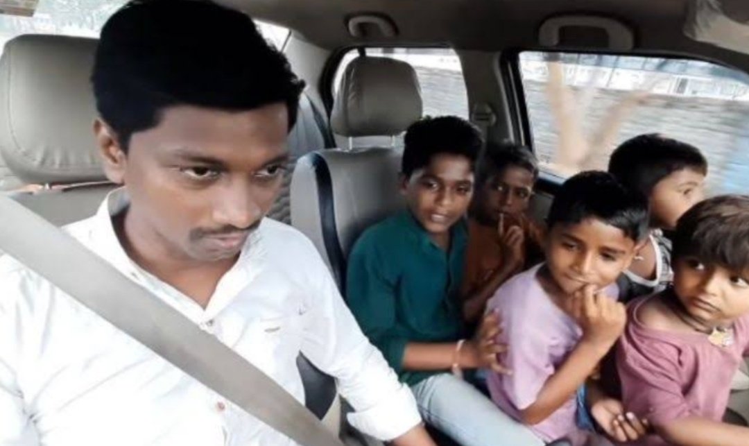 cinemaismyhope's tweet photo. #Sumo (2/100) 🏃‍♂️🏃‍♂️🏃‍♂️🏃‍♂️

#Shiva Anna Vodhanna!!!! 

#Sumomovie #sumoreview
#MirchiShiva #PriyaAnand https://t.co/rFYb76v3Kg