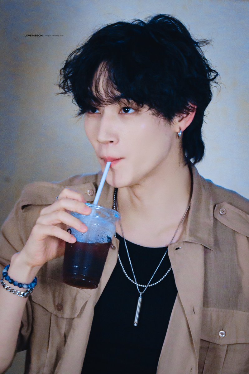 LoveinBeom0106's tweet photo. [HQ] 250426 FANSIGN

🍪🤎
@jaybnow_hr 

#2025JAYBTOUR
#JAYB #제이비 https://t.co/4CaF6H9sRg