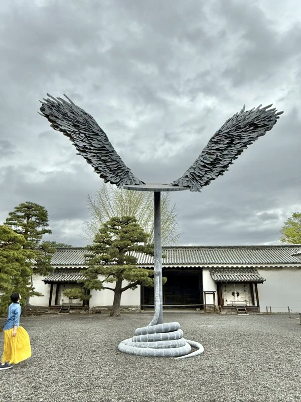 世界遺産の二条城を舞台に感動的な大作が並ぶ、日本では30数年ぶりの大規模個展《Anselm Kiefer: SOLARIS ／ アンゼルム・キーファー：ソラリス》 - Anselm Kiefer: SOLARIS ／ アンゼルム artarchi-japan.jp/2025/04/kiefer… #AnselmKiefer #AnselmKiefer:SOLARIS #FergusMcCaffrey #アート