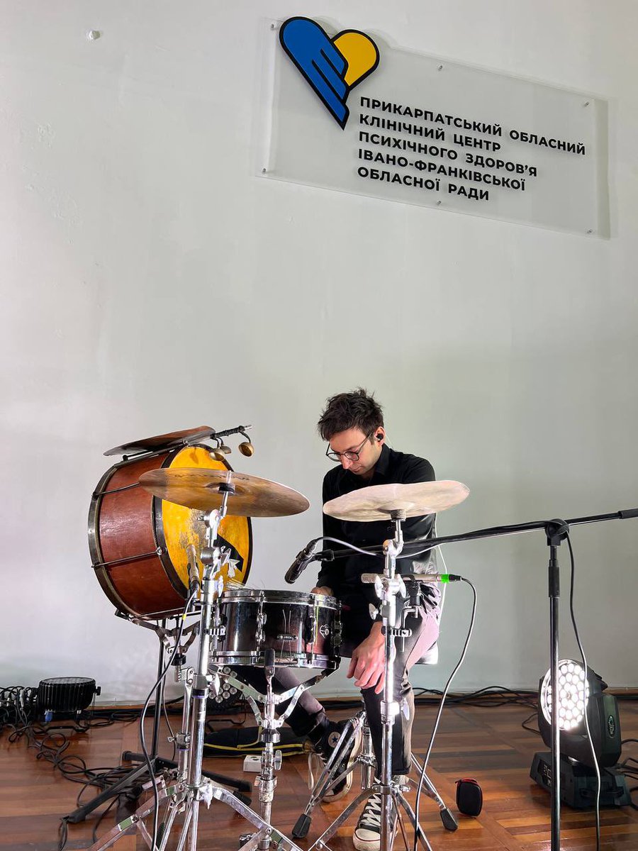 LOmodada's tweet image. Може б то лишитись на тиждень прокапатись..