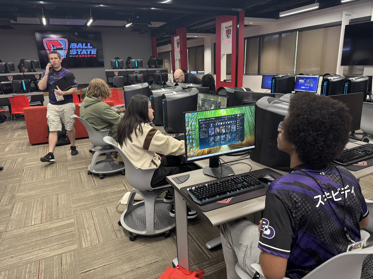EsportsBen's tweet photo. Warming up for our League of Legends State matchup vs. Lawrenceburg esports. Match starts at 11:30.  Check out https://t.co/9r8G7dOaQN for the stream. https://t.co/YP0DyGYfHK