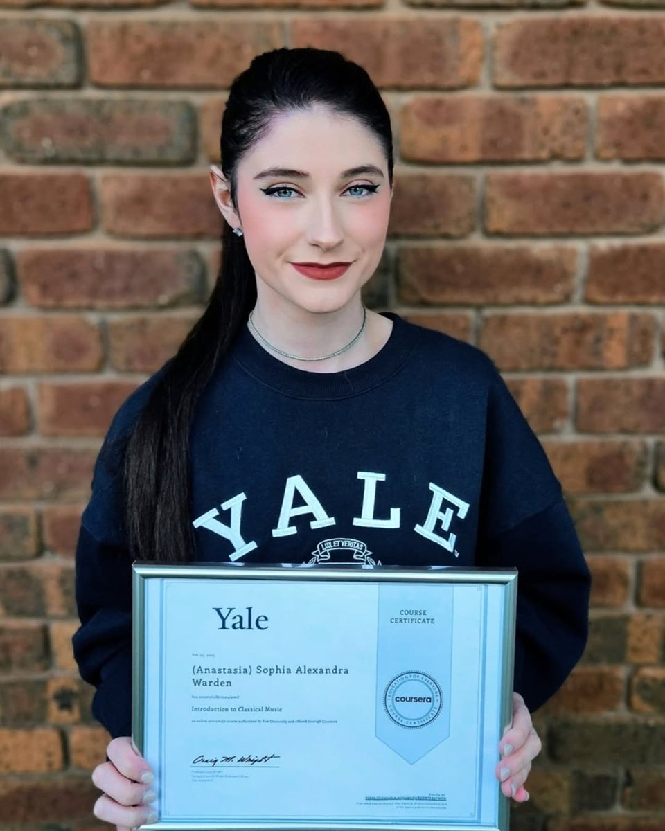 Coursera (@coursera) on Twitter photo Meet Anastasia from Australia! 🇦🇺
Anastasia recently graduated with a Diploma of Education from Victoria University and has been enriching her learning journey with Coursera! 🎓✨
She explored <a href="/Yale/">Yale University</a>'s Introduction to Classical Music, which deepened her appreciation for how Meet Anastasia from Australia! 🇦🇺
Anastasia recently graduated with a Diploma of Education from Victoria University and has been enriching her learning journey with Coursera! 🎓✨
She explored <a href="/Yale/">Yale University</a>'s Introduction to Classical Music, which deepened her appreciation for how